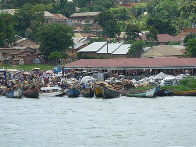 Markt bij het Victoriameer, Oeganda