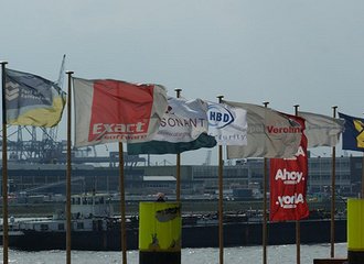 Port_of_Rotterdam_Uitdragerij.jpg