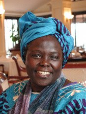 Wangari_Maathai_portrait_by_Martin_Rowe.jpg