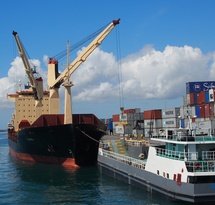 mediaitem/Container_harbour_port_trade_Tanzania_Photo_by_Enha