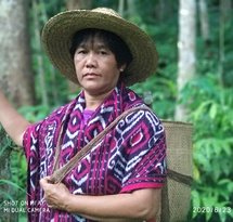mediaitem/Indigenous_women_Sanggau